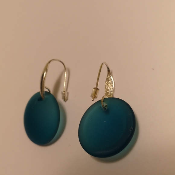 Teal Blue Glass Earrings - Picture 3 of 3
